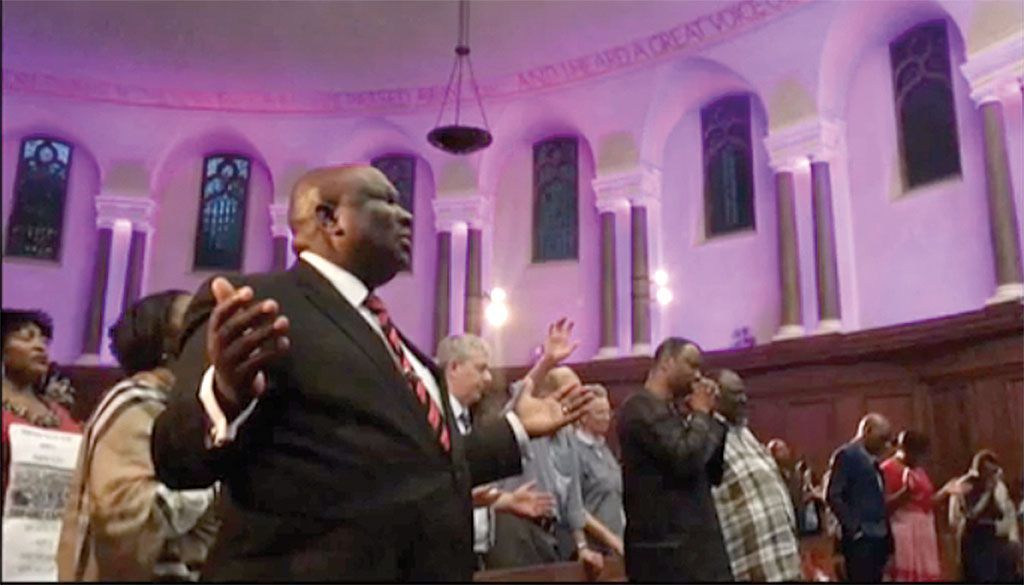 Nigerian church leaders in the UK organised a prayer vigil in London for the captured schoolgirls, supported by over 400 worshippers Nigerian church leaders in the UK organised a prayer vigil in London for the captured schoolgirls, supported by over 400 worshippers