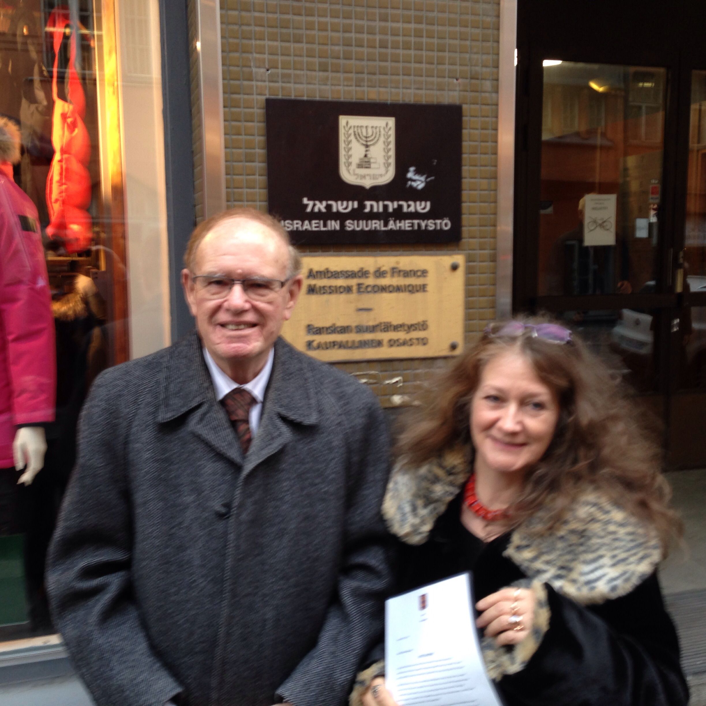 David Hathaway and Katie Morris with their commendation at the Israeli Embassy, Helsinki