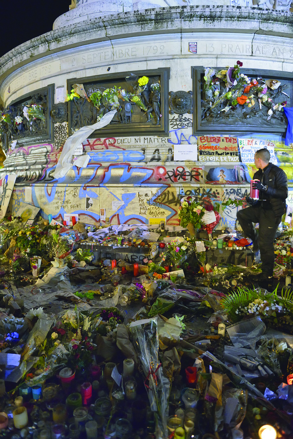 Messages and floral tributes commemorate the victims of terrorism