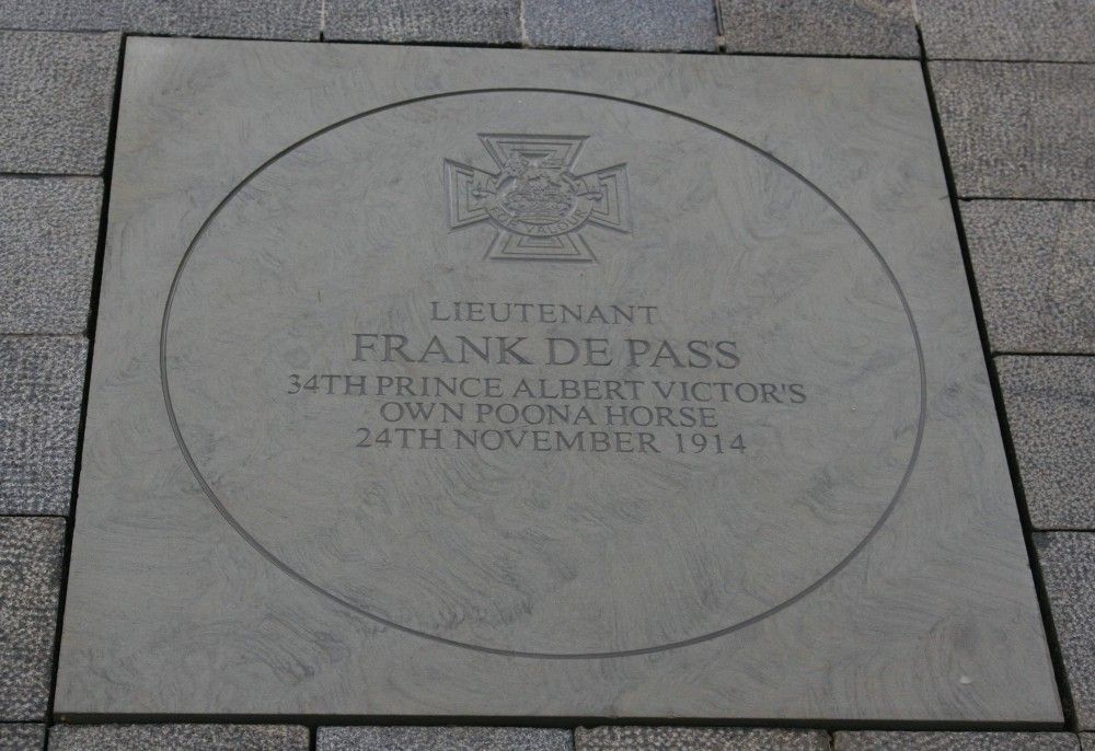 LEST WE FORGET: The plaque paying tribute to Lt Frank de Pass, unveiled on the centenary of his brave action on 24th November 2014 in the Whitehall extension of London’s Victoria Embankment Gardens. Picture: Charles Gardner
