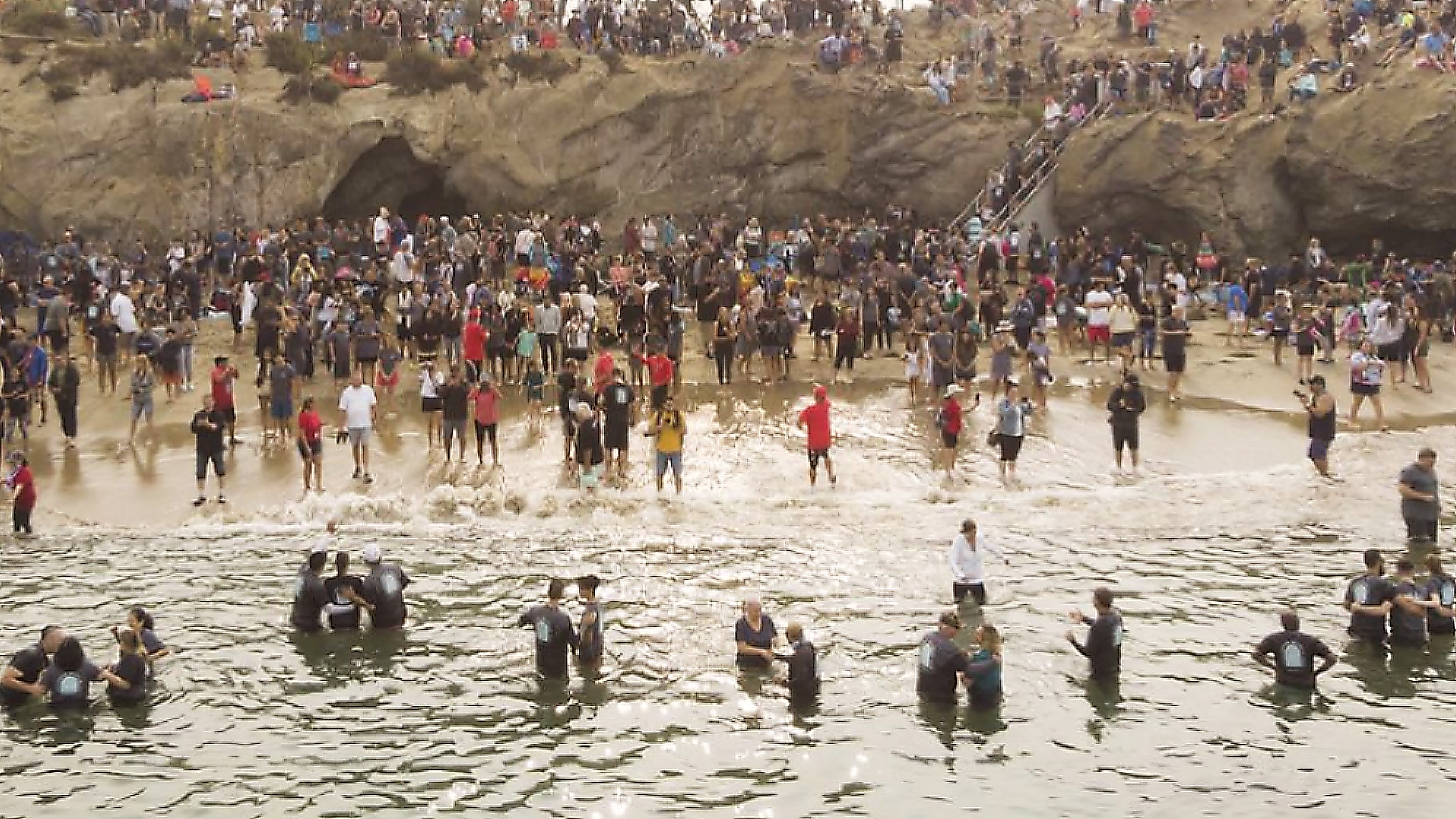 A California church baptises 1,000 During the battle to worship freely, California could be heading for revival. Calvary Chapel Church baptised nearly 1,000 people in the sea at Newport Beach – over three times their normal number – on 12 September. Church Director Gina Gleason said: “California may be experiencing a spiritual revival.” Pictures: Calvary Chapel Church Calvary Chapel Church saw nearly 1,000 people publicly declare their new faith in Christ