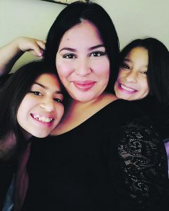 Hannah and her two daughters
