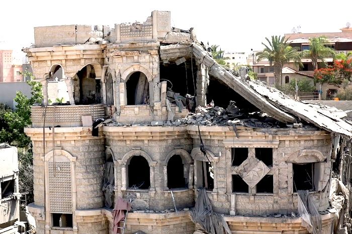 Damaged building, Tamra
